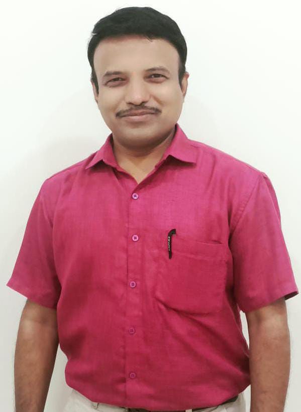 1090.Dr.Jitendra Tongaonkar | Saudi Arebia | 1980 | 5’6″ | Phd. Eng | MNC | 27 L