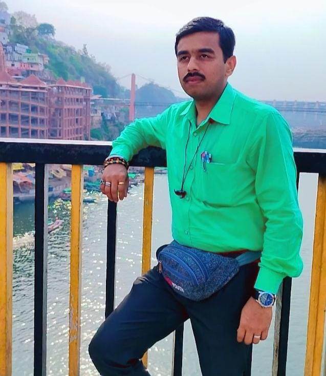 1163..Abhishek Deshpande | Yawatmal| 1990|5’8″ | M.Sc. B.ed.|Leacturer |3.5 L