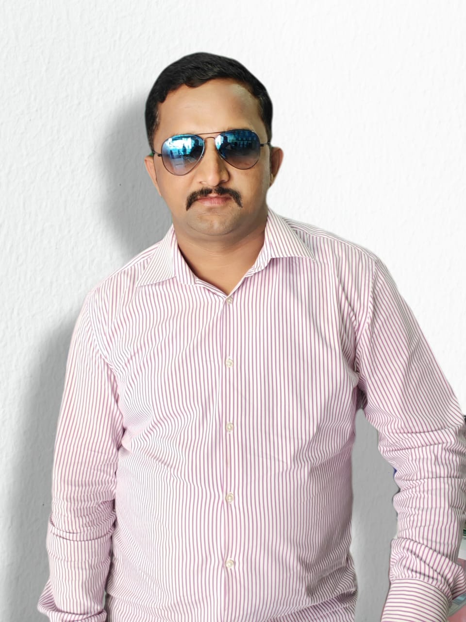 1166..WC..Sameer Deshpande |Kolhapur|1980|5’9″|B.com|Business|18 L
