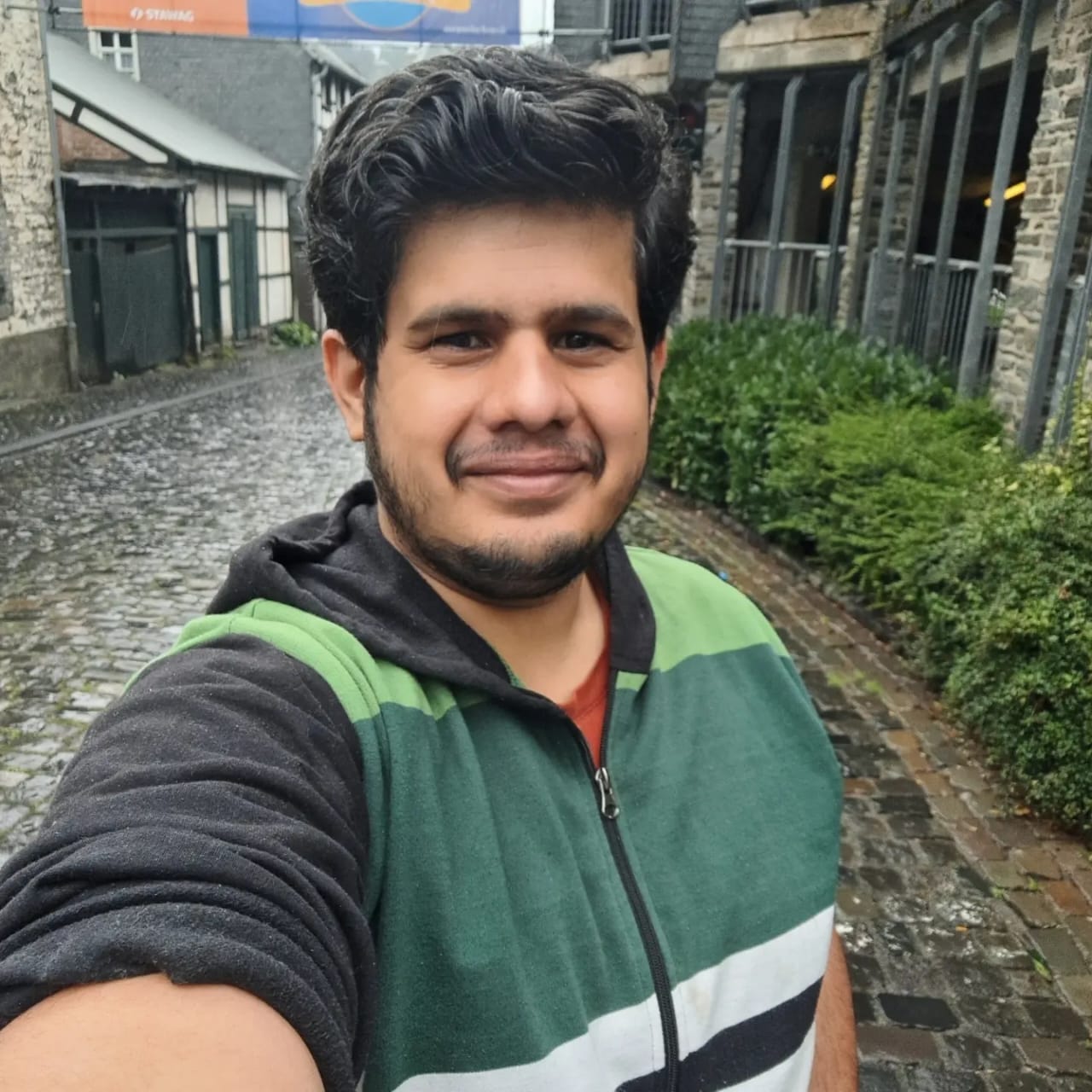 1080.FM..Heramb Somthankar | Germany | 1997 | 5’8″ | M.S.|42 L